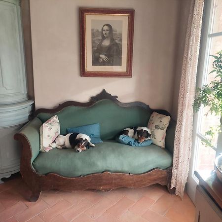 Casa Ezio Marchi - Due Appartamenti E Una Family Suite Bettolle Exterior foto