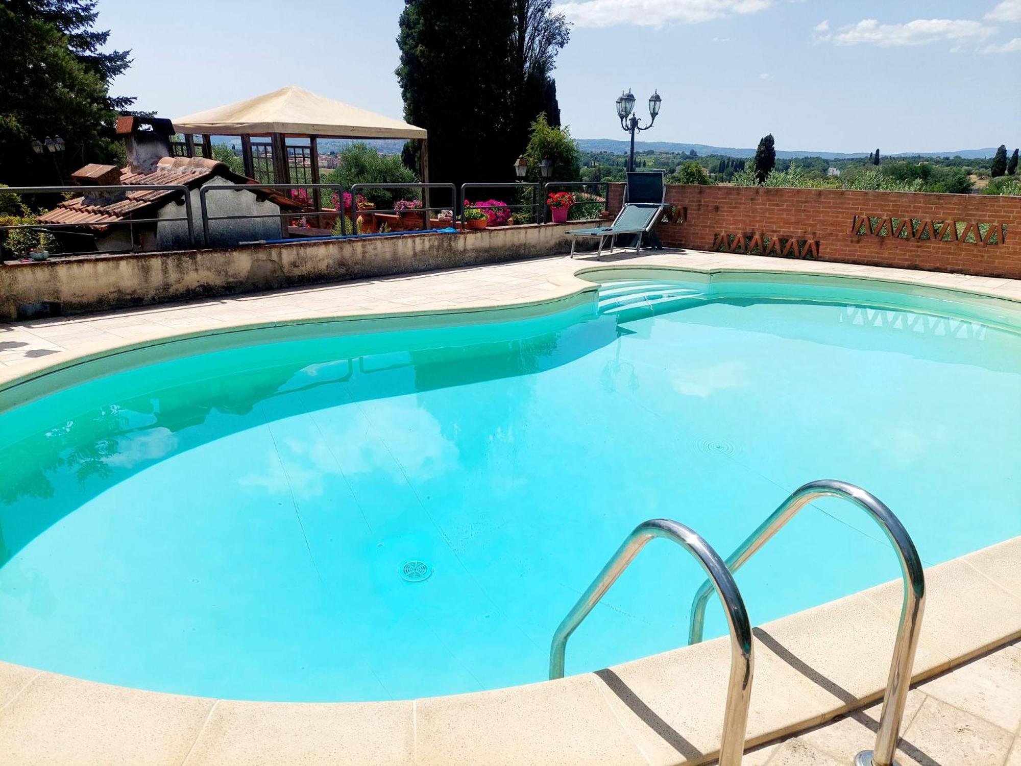 Casa Ezio Marchi - Due Appartamenti E Una Family Suite Bettolle Exterior foto